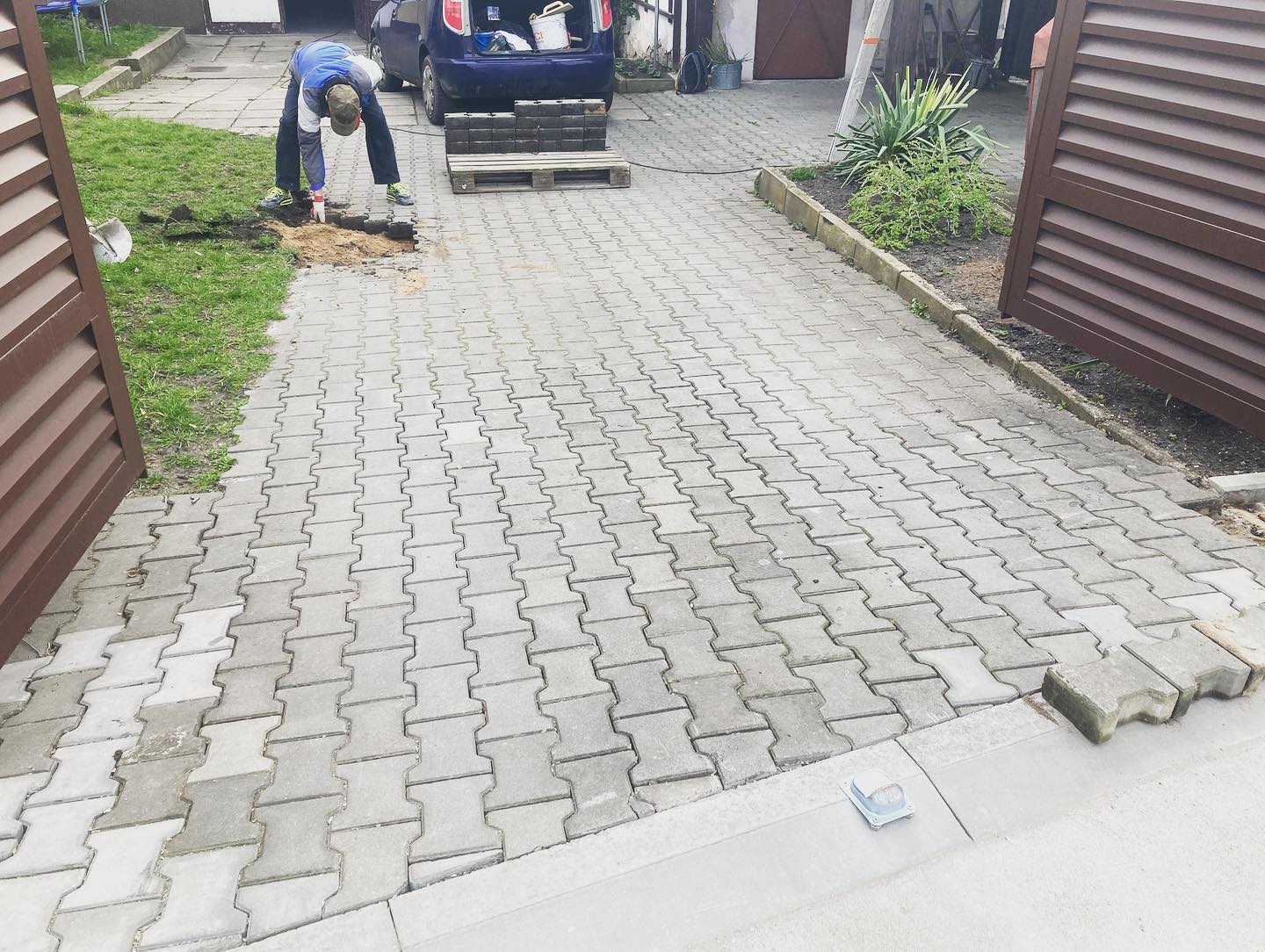 Nově položená zámková dlažba